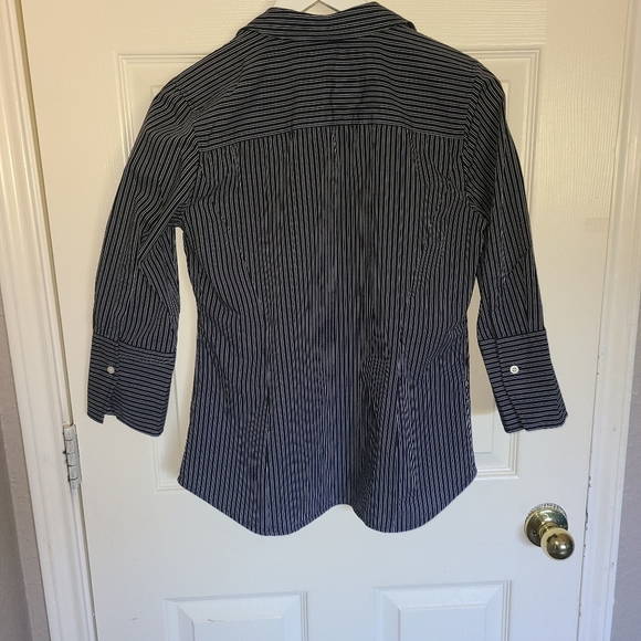 Nautica navy striped button down size M - Picture 2 of 3